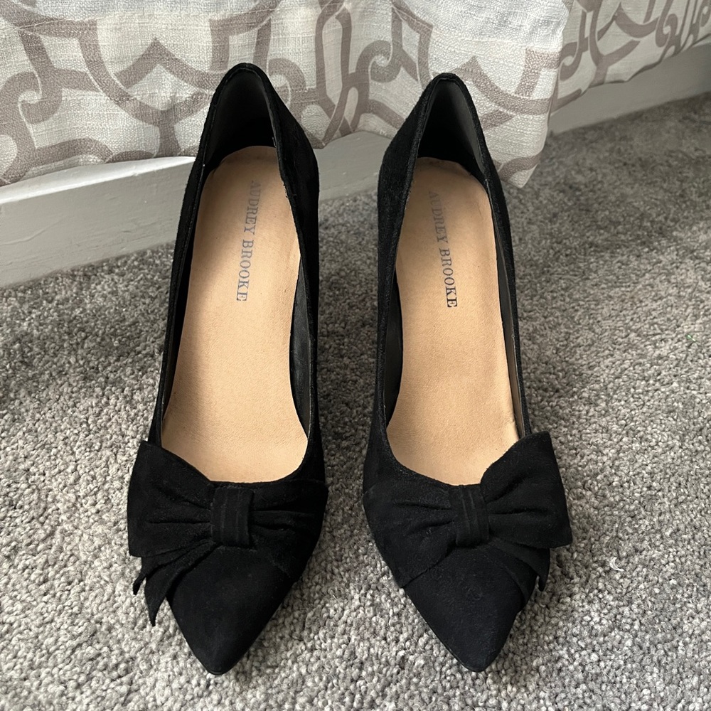 Black Suede Heels, Size 9